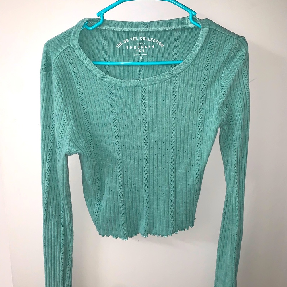 Aeropostal fitted long sleeve tee size M